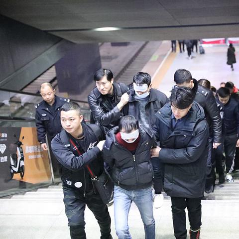 桂林市医保怎么取钱