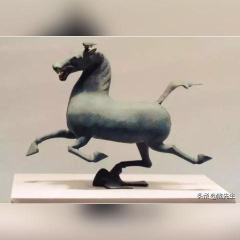 兰州沙漠在兰州什么方向？