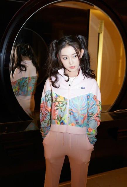 宝宝不会走路能穿鞋子吗