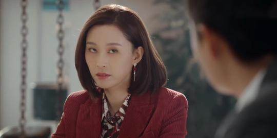 《精英律师》评分才5.3，这部7.2的律政冷门佳作，你一定没看过