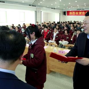 合肥市八中是哪个区管