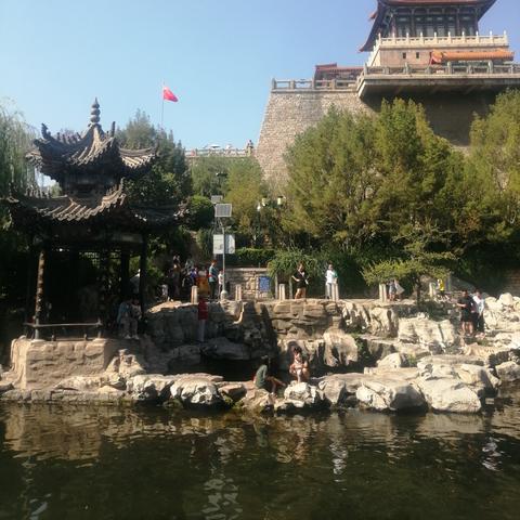 济南市宽厚里哪个区