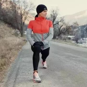 冬天足球比赛热身的长尾关键词有什么