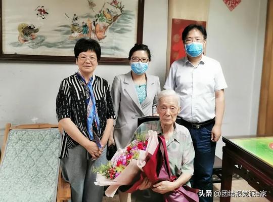 《51号兵站》中的“小老大”原型人物之一，百岁民革党员王申甫
