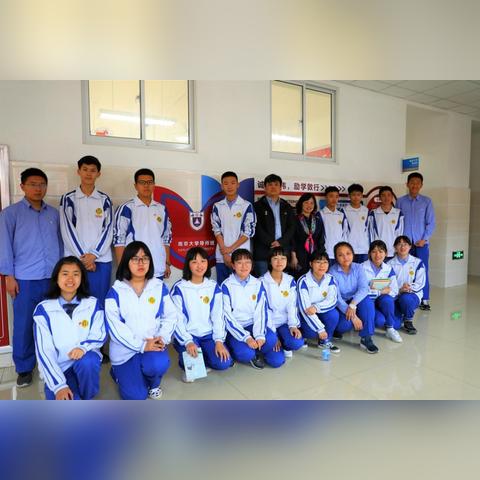 南京市和济南市哪个宜居