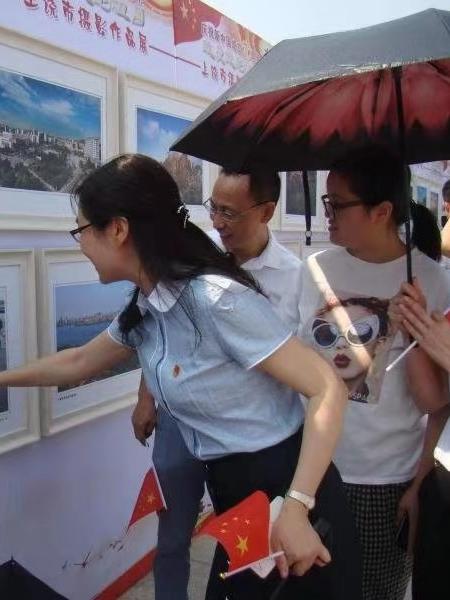 “我爱我的祖国.上饶市摄影作品展”亮相市民创业公园