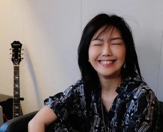 今天抖音最火的话题是：孙燕姿来了！几小时的播放量迅速突破2亿