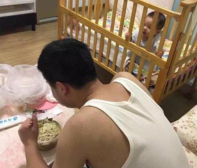 上班和带娃该怎么选