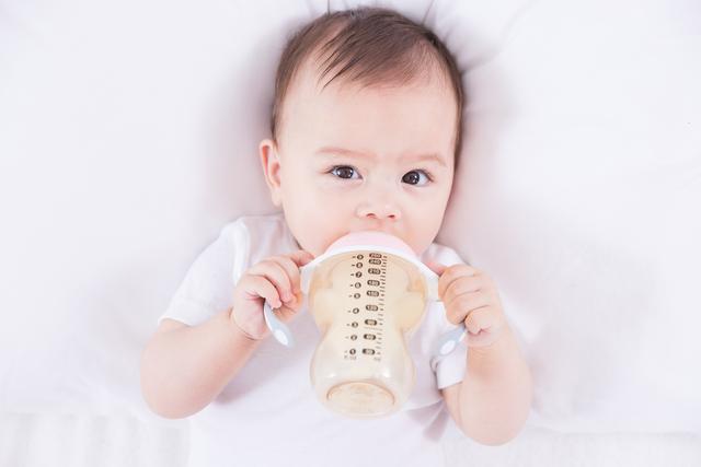 孩子什么季节不适合断奶