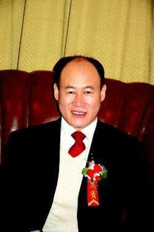 抚顺"黑枭"巨头王奉友：明星产业红极一时，最后为何跌下神坛？