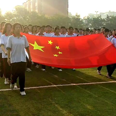 菏泽市高二多少人报名