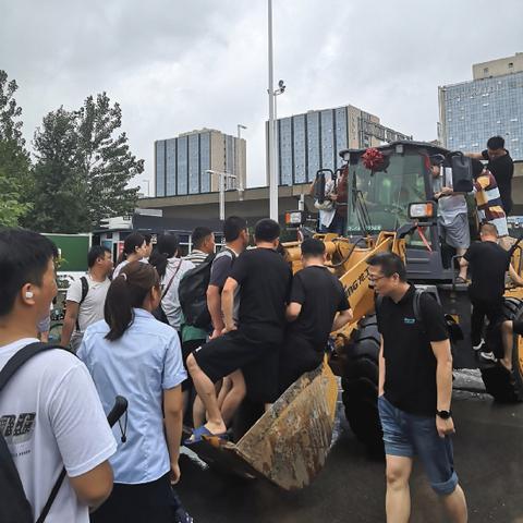 为什么就河南下暴雨