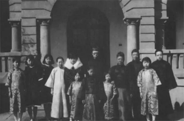 金姓宝宝怎么起名大全(姓金的女孩叫什么名字好听)