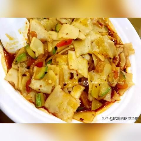 兰州火车站伊兴面片的相关长尾关键词有哪些