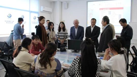 青岛创业大学聘斯坦福青岛研究院董事长claudeleglise为名誉院长