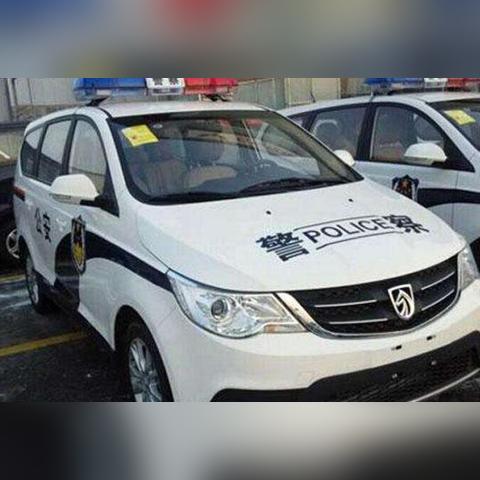 南宁警车撞人的相关长尾关键词有哪些