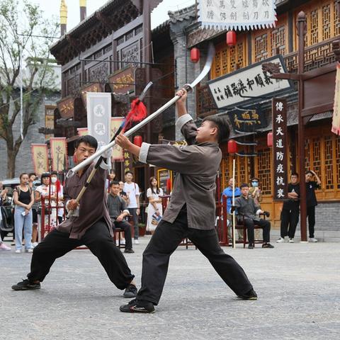 济南市哪个小镇好玩的