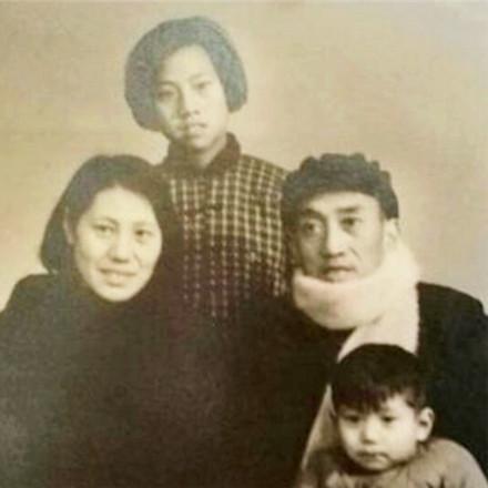 武汉市被开除要什么证明