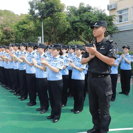 在厦门，如果辅警年薪酬到10万元，会有很多人报名吗？