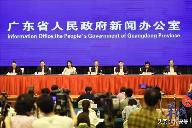 31省份新增61例本土确诊 广东22例
 /31省份新增61例本土确诊广东22例