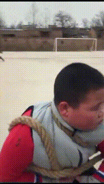 搞笑gif：我选女朋友不看颜值，只看背影