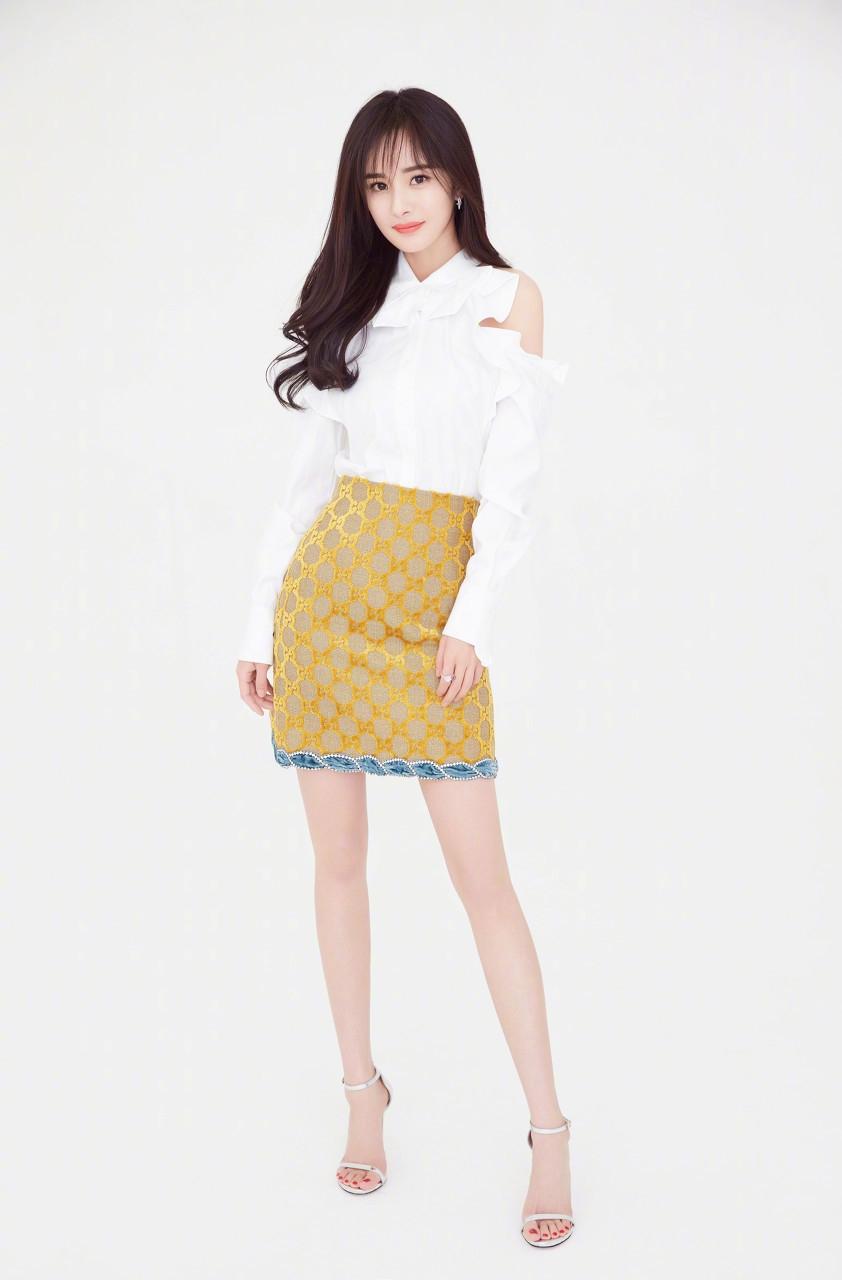 格子子是什么美食（穿短裙出镜惊艳到你的女明星是谁）