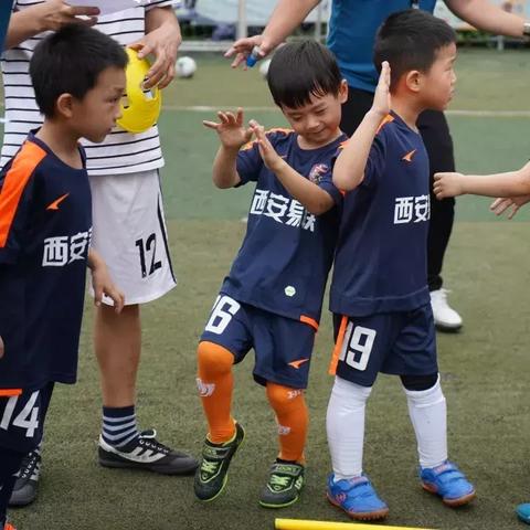 难忘的足球比赛初中的长尾关键词有什么