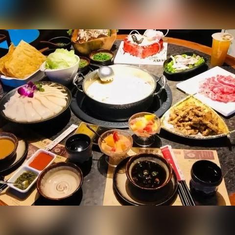 成都市东南亚风格火锅店的长尾关键词有哪些