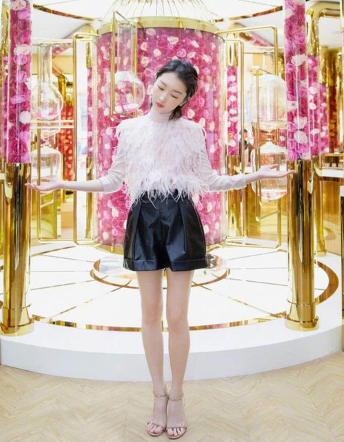 女人为什么会平胸