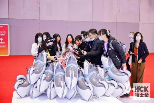 一千只哈士奇空降上海，hck进博会展位亮点大揭秘