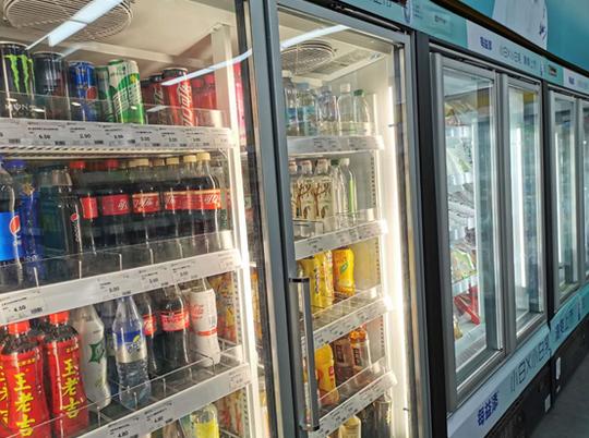 苏宁小店95后加盟商加入“夜逛合伙人”，网友：活该你赚钱