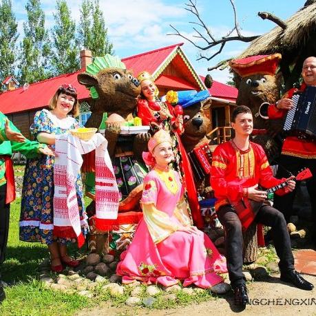 8月哈尔滨亲子游相关长尾关键词有哪些