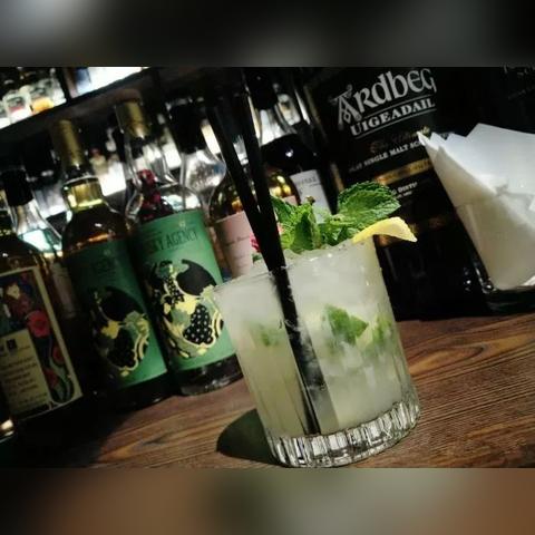济南市中区小众酒吧在哪里
