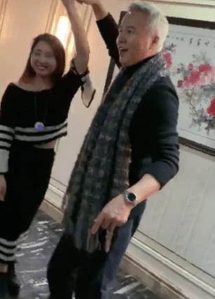 微商生意真不好做，张庭老公对女员工嘟嘴卖萌，还牵手转圈圈
