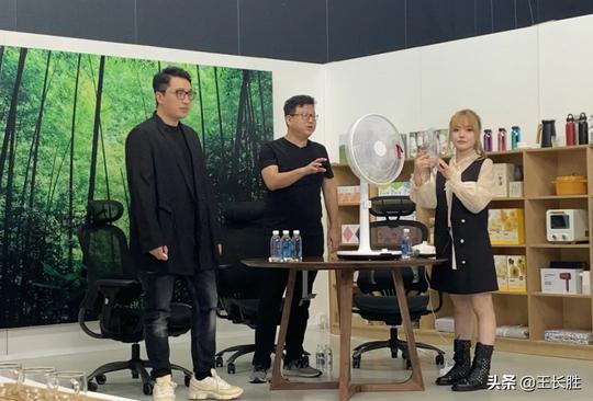 直播90分钟带货gmv超3200万，丁磊打响快手直播带货第一枪