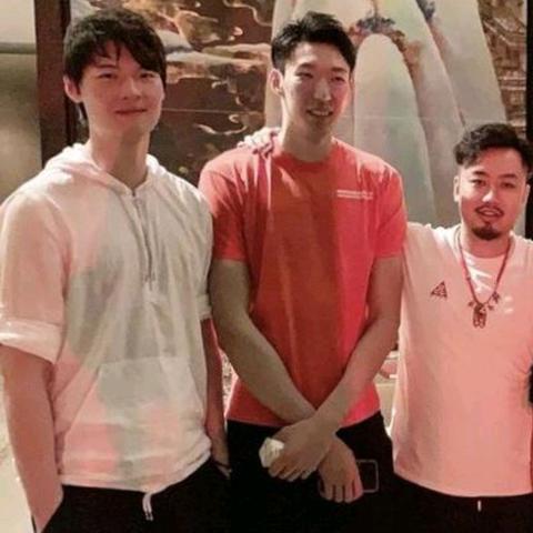 福建一小区多业主抵制设通信基站，或遭三大电信运营商“封杀”。对此你怎么看？