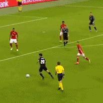 超级足球怎么玩的教程