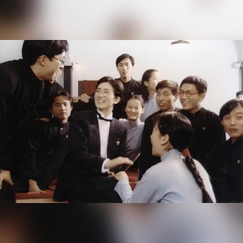 卢浮宫背景电影有哪些