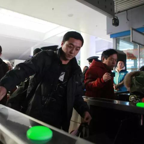 哈尔滨市到菏泽多少公里