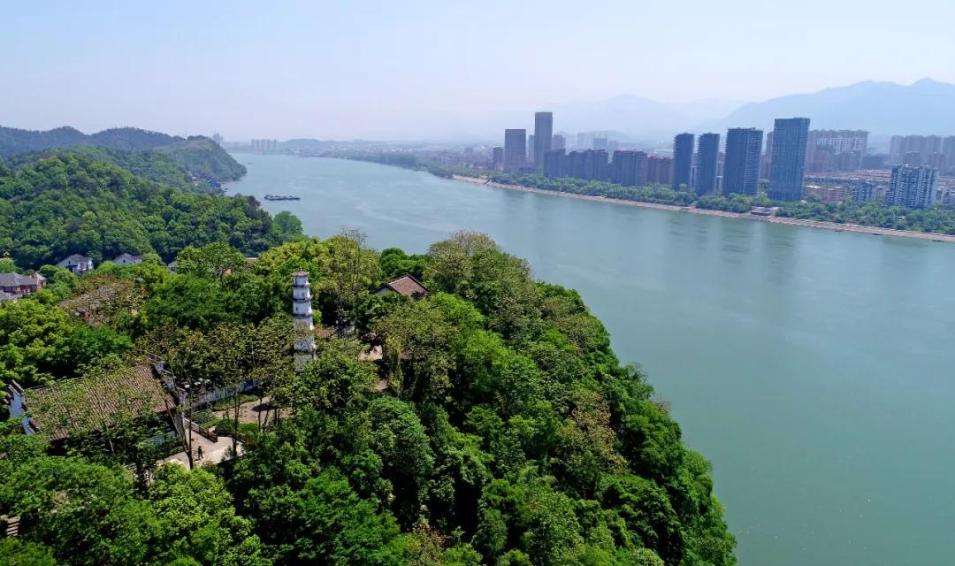 【一生必游之地】全球最值得去的前十旅游景点
