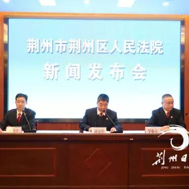 万达停车场几点关门？