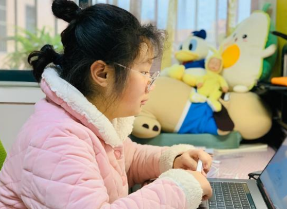 疫情期间能带孩子出门吗