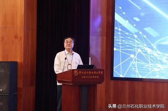 学校举办中国“互联网+”大学生创新创业大赛校内选拔赛