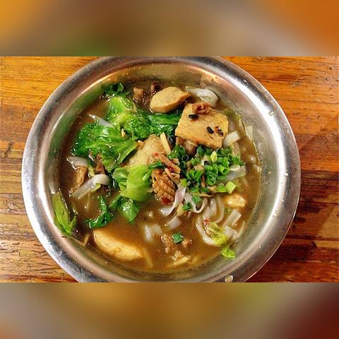 你在南宁中山路的美食街都吃过什么好吃的，够正吗？