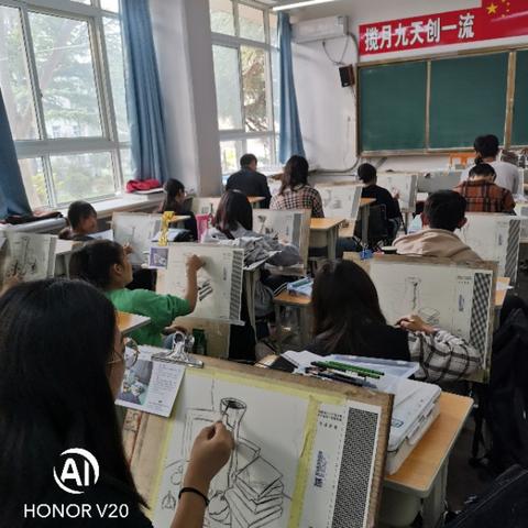 河南洛阳哪个学校好