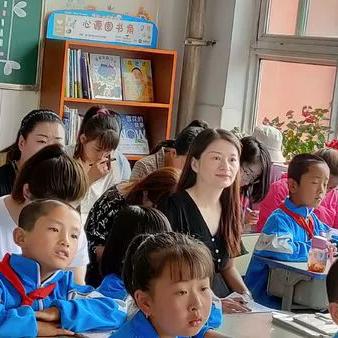 厦门市小学教师编制年资多少