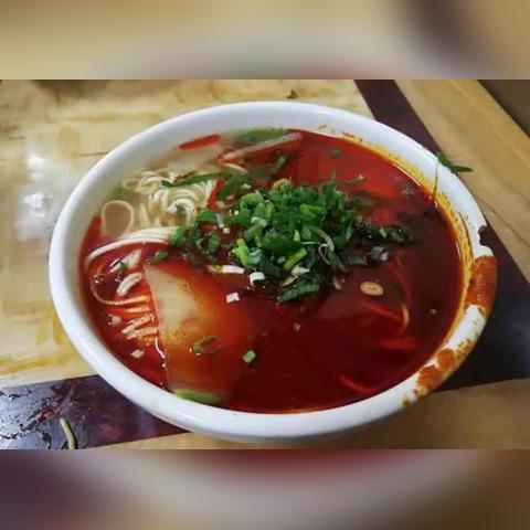 兰州机场内牛肉面的相关长尾关键词有哪些