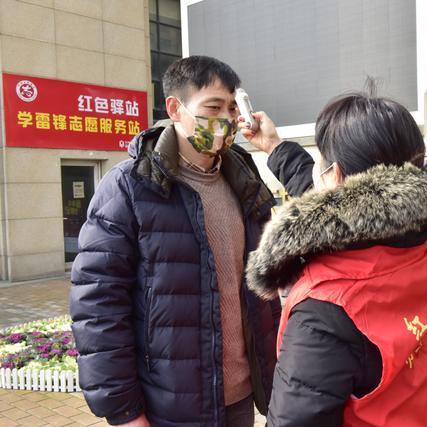 请问下，在合肥送外卖好点，还是送快递好点？