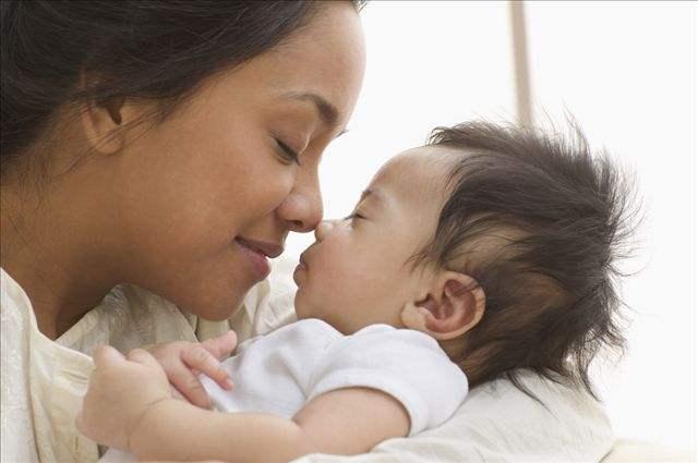 母乳喂养和奶瓶喂奶有什么区别