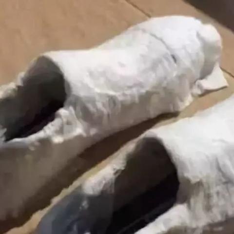 足球运动员球鞋臭的长尾关键词有什么